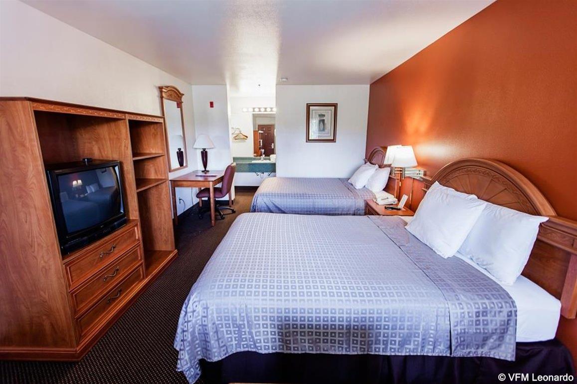 Americas Best Value Airport Inn - СіТак Екстер'єр фото