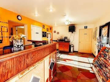 Americas Best Value Airport Inn - СіТак Екстер'єр фото